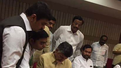 కోవింద్ నామినేషన్ మీద బాబు సంతకం