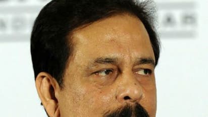 SC cancels parole of Subrata Roy, asks for surrender in a week