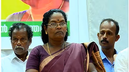 'എൻഡിഎയിൽ തുടരുന്നത് അമർഷത്തോടെ, രാഹുലിനെതിരെ മത്സരിക്കാനില്ല': സികെ ജാനു
