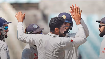 India beat Kiwis, replaces Pak as No.1 in Test rankings