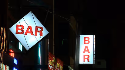 ಬೀಜಿಂಗ್’ನಲ್ಲಿ ಒಂದು ಬಾರಿ 10ಕ್ಕಿಂತ ಹೆಚ್ಚು ವಿದೇಶಿಗರಿಗೆ ಬಾರ್ ಪ್ರವೇಶವಿಲ್ಲ