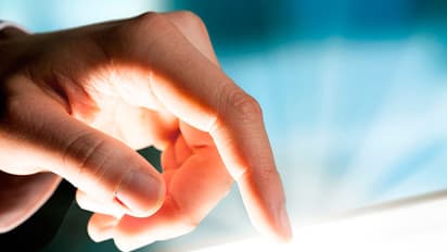 ಸಾಮಾಜಿಕ ಮಾಧ್ಯಮ ಉಸ್ತುವಾರಿ ಕೇಂದ್ರಕ್ಕೆ ಸುಪ್ರೀಂ ಗರಂ!