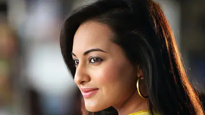 Would love to do a biopic on Sakshi Malik: Sonakshi Sinha