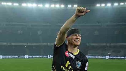 ഹ്യൂമേട്ടന് ബൂട്ടഴിച്ചു; കളി മതിയാക്കിയത് കേരള ബ്ലാസ്റ്റേഴ്സിന്റെ ആദ്യ കൊമ്പന്