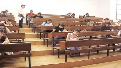 কলেজ-বিশ্ববিদ্যালয় খুলতেই ১ মাসের মধ্যে ফাইনাল সেমিস্টার, স্বাস্থ্য়বিধি মেনেই পরীক্ষা হোম সেন্টারে