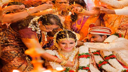 "மாங்கல்யம் தந்துனானே" ..கிளிக் பண்ணுங்க ...உங்களுக்கே பொருள் புரியும் ....