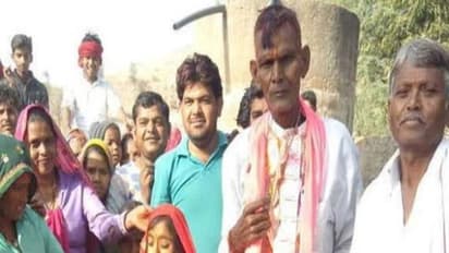 83 வயதான தாத்தா 30 வயது இளம்பெண்ணுடன் மணம்...! புது காரணம் சொல்லும் மாப்பிள்ளை..!