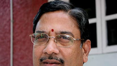 ఎచ్చెర్లలో కళా వెంకట్రావు వెనుకంజ