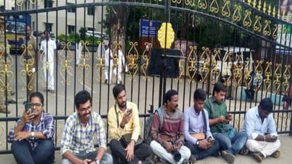 டி.எம்.எஸ்., வளாகத்தில் 144 தடை உத்தரவு... நர்ஸுகள் போராட்டத்தை நசுக்க முயற்சி... பார்வையாளர்கள் வெளியேற்றம்!