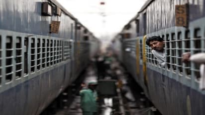 இனி ரயிலில் டிவி சீரியல் பார்க்கலாம் - மத்திய அரசின் புதிய திட்டம்