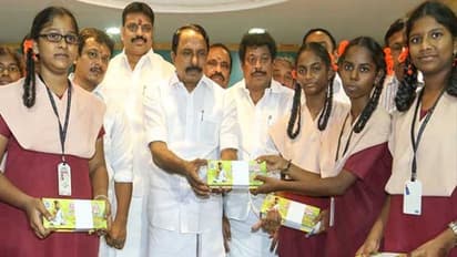 அரசு பள்ளிகளில் அதிரடி திட்டம்... இந்தியாவிலேயே இல்லாத புதிய அறிவிப்பை வெளியிட்ட செங்கோட்டையன்..!