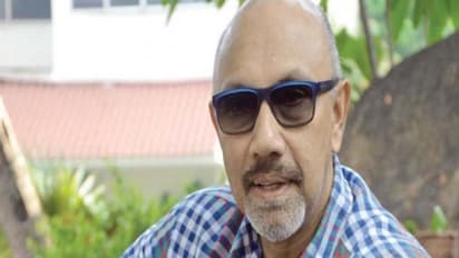 பிரபல நடிகராக இருந்தாலே அவர்களுக்கு எல்லாம் தெரியும் என்பதில்லை....ரஜினி கமலை கடுமையாக தாக்கிய சத்யராஜ்