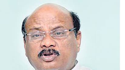 రా.. చూసుకుందాం: తొడగొట్టి జగన్కు సవాల్ విసిరిన అయ్యన్నపాత్రుడు