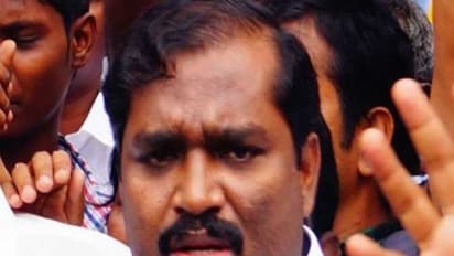 உணவு... தண்ணீர்... கூட கொடுக்காமல் கொடுமைப்படுத்தினர்; வேல்முருகன் பகீர் தகவல்...!