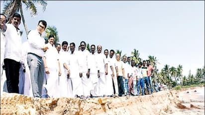 கடல் சீற்றத்தால் தாழங்குடா கடற்கரையில் மண் அரிப்பு; ஆட்சியர், தொழில்துறை அமைச்சர் ஆய்வு...