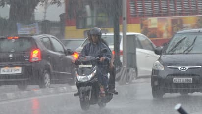 കേരളത്തിൽ പരക്കെ മഴയ്ക്കും കാറ്റിനും സാധ്യത; മുന്നറിയിപ്പ് നൽകി കാലാവസ്ഥ വകുപ്പ്
