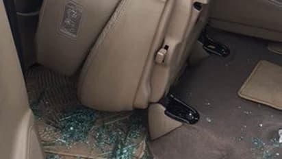 ఏపీలో కొనసాగుతున్న దాడులు:  నిన్న పట్టాబి, నేడు దేవేందర్ రెడ్డి కారు ధ్వంసం