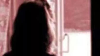 गैंगरेप के दोषियों को सजा की बजाय जज साहब भी करते हैं गंदी बात, पीएम मोदी से बोली-बचा लीजिए