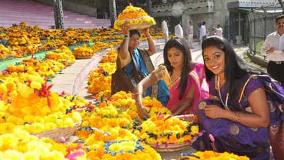 ఆరో రోజు అలిగిన బతుకమ్మ