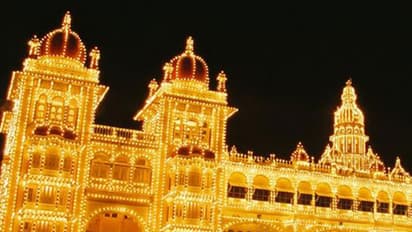 ദസറ ഇന്ന് തുടങ്ങി; മൈസൂർ കൊട്ടാരം ഇനി സ്വപ്​ന കൊട്ടാരം