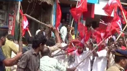 പ്രതിഷേധ പ്രകടനത്തിനിടെ സി.പി.എം-സി.പി.ഐ പ്രവര്ത്തകര് തെരുവില് ഏറ്റുമുട്ടി