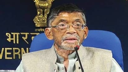 நிதியாண்டில் ரூ.10 லட்சத்துக்கும் அதிகமான பணம் டெபாசிட் - நிதித்துறை இணையமைச்சர் தகவல்...