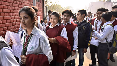ಶುಲ್ಕ ಪಾವತಿಗೆ ಖಾಸಗಿ ಶಾಲೆಗಳಿಗೆ ಅನುಮತಿ