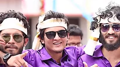 റോയല് മെക്കിന്റെ 'നാഷണല് ആന്തം' എത്തീട്ടാ...