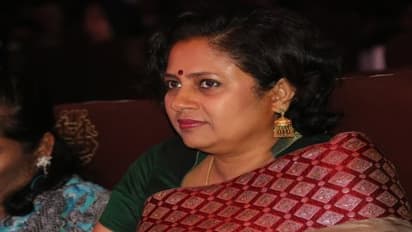 " ஹவுஸ் ஓனரை" இயக்க தயாரான லட்சுமி ராமகிருஷ்ணன்...