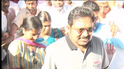 TTV Dinakaran threatened by MLAs