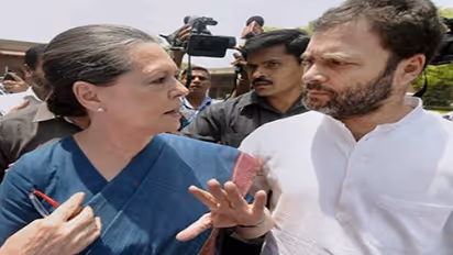 സോണിയേയും രാഹുലിനെയും ചോദ്യം ചെയ്തിട്ട് ഒന്നും കിട്ടിയിട്ടില്ല, ജനങ്ങളെ വിഡ്ഢികളാക്കുന്ന കേസെന്നും കോൺഗ്രസ്