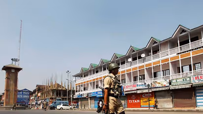 Strike by Separatists hits normal life in Kashmir