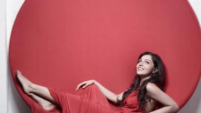 திருமணம் இல்லை.. லிவிங் டூ கெதரும் இல்லை... புது வாழ்க்கை முறையில் இணைந்த  லேகா வாஷிங்டன்!