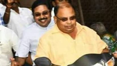 வெற்றிவேலுக்கு நெருக்கடி...! சம்மன் அனுப்பியது விசாரணை ஆணையம்...!