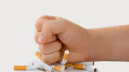 சிகரெட் பழக்கத்தை நிறுத்த படாதபாடு படுகிறீர்களா? இதோ எளிய தீர்வு...