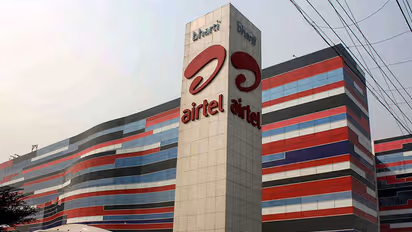 എയര്ടെല്ലിന്റെ സൗജന്യ ഓഫറുകള് തട്ടിപ്പെന്ന്; ജിയോ പരാതി നല്കി