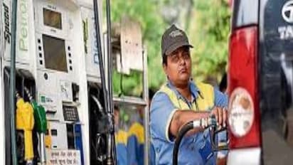 ಇಂದಿನ ಪೆಟ್ರೋಲ್ ದರ: ಬಂದಿದೆ ಹ್ಯಾಪಿ ಸೋಮವಾರ!