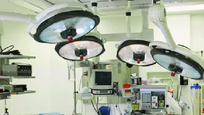 തകരാറിലായ യന്ത്രങ്ങൾ മെഡിക്കൽ കോളേജ് ലാബിൽ ഉപയോഗിക്കരുത്: മനുഷ്യാവകാശ കമ്മീഷൻ