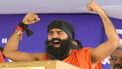 T20 World Cup- ক্রিকেট আর সন্ত্রাস একই সঙ্গে দুটি ম্যাচ খেলছে পাকিস্তান, কটাক্ষ রামদেবের