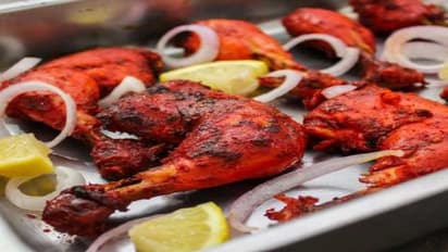 ಮಾಂಸಾಹಾರ ಪ್ರಿಯರಿಗೊಂದು ಸಂತಸದ ಸುದ್ದಿ: ಚಿಕನ್ ತಿಂದ್ರೆ ಕರೋನಾ ಬರೋಲ್ಲ!