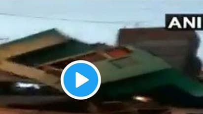 ఈ బిల్డింగ్ ఎలా కుప్పకూలిందో చూడండి (వీడియో)