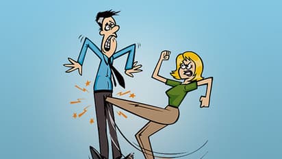 എച്ച്ഐവി ബാധിതനായ ഭര്ത്താവിനെ ഭാര്യ തൊഴിച്ചുകൊന്നു