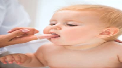 உங்கள் வீட்டு குட்டீஸ் பற்களைப் பாதுகாக்க எளிய டிப்ஸ்…