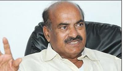 మూడు రాజధానులు... అందరూ గౌరవించాల్సిందే.. జేసీ దివాకర్ రెడ్డి