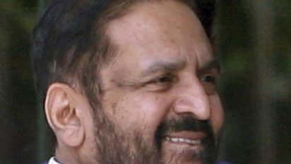 ಕಳಂಕಿತ ಕಲ್ಮಾಡಿ, ಚೌಟಾಲಗೆ ನೀಡಿದ ಗೌರವ ಹಿಂತೆಗೆತ