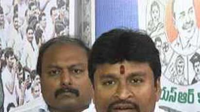 టీడీపీతో పవన్ కళ్యాణ్ ఒప్పందం: మంత్రి వెల్లంపల్లి శ్రీనివాస్ వ్యాఖ్యలు