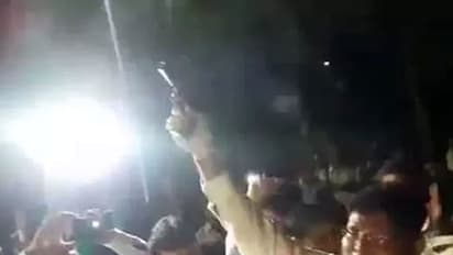 സ്ഥലംമാറ്റം എസ്പി ആഘോഷിച്ചത് 9 റൗണ്ട് വെടിയുതിര്ത്ത്