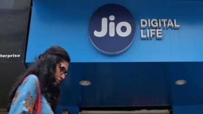 ರಿಲಯನ್ಸ್ ಜಿಯೋ ದೀಪಾವಳಿ 100% ಕ್ಯಾಷ್ ಬ್ಯಾಕ್ ಆಫರ್: 10 ವಿಷಯ ತಿಳಿದಿರಲಿ