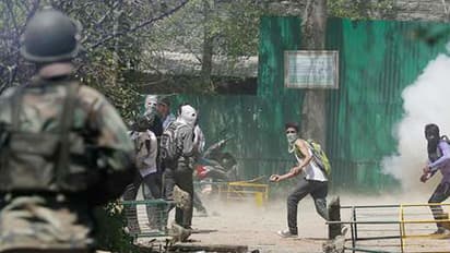 സൈനിക വാഹനമിടിച്ച് യുവാവ് മരിച്ചു, ഒരു സൈനികന് അറസ്റ്റില്; പ്രതിഷേധം ശക്തം