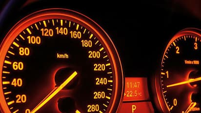 കാറിന്റെ മൈലേജ് കൂട്ടാന് 10 എളുപ്പ വഴികള്